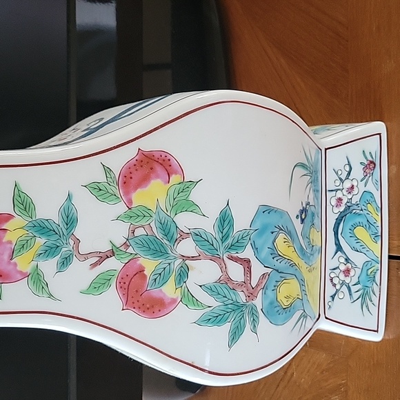 Asian inspired  vase 15h x 8w - Picture 2 of 6